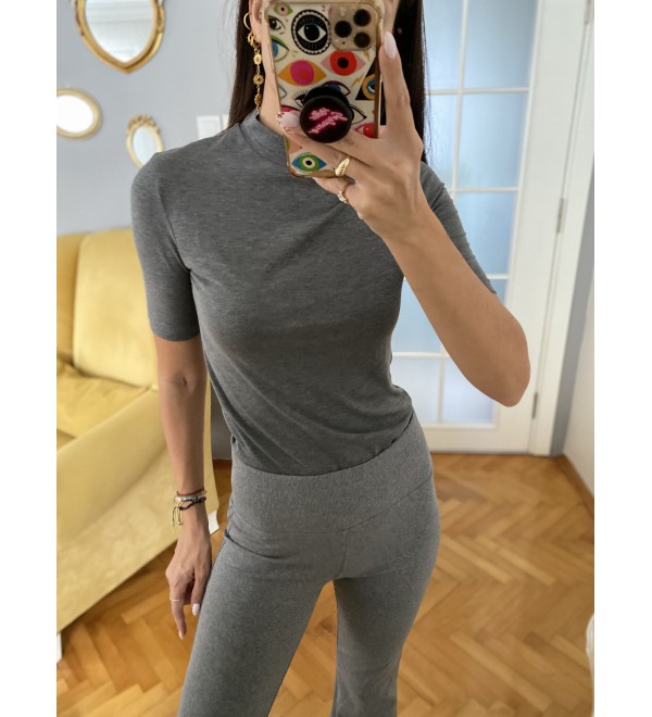 Koyu Grı Dık Yaka  bluz