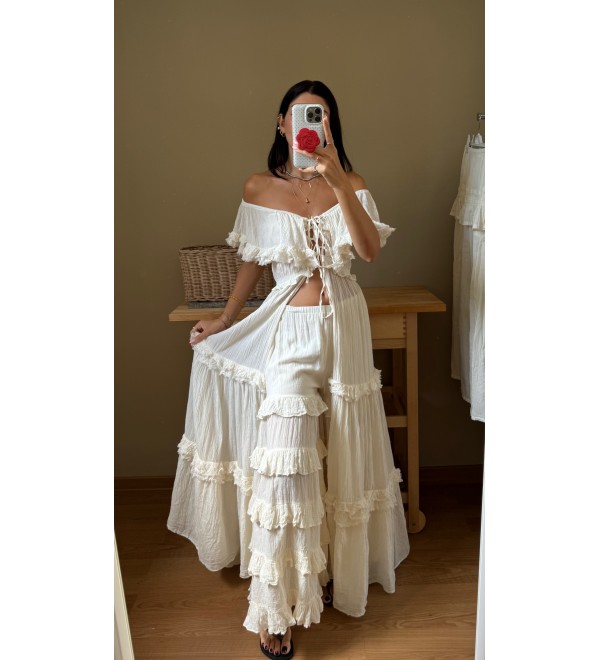 Balı Fırfır Detaylı Pantolon 